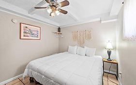 1Br With Pool Parking Pets Next To Beach 6